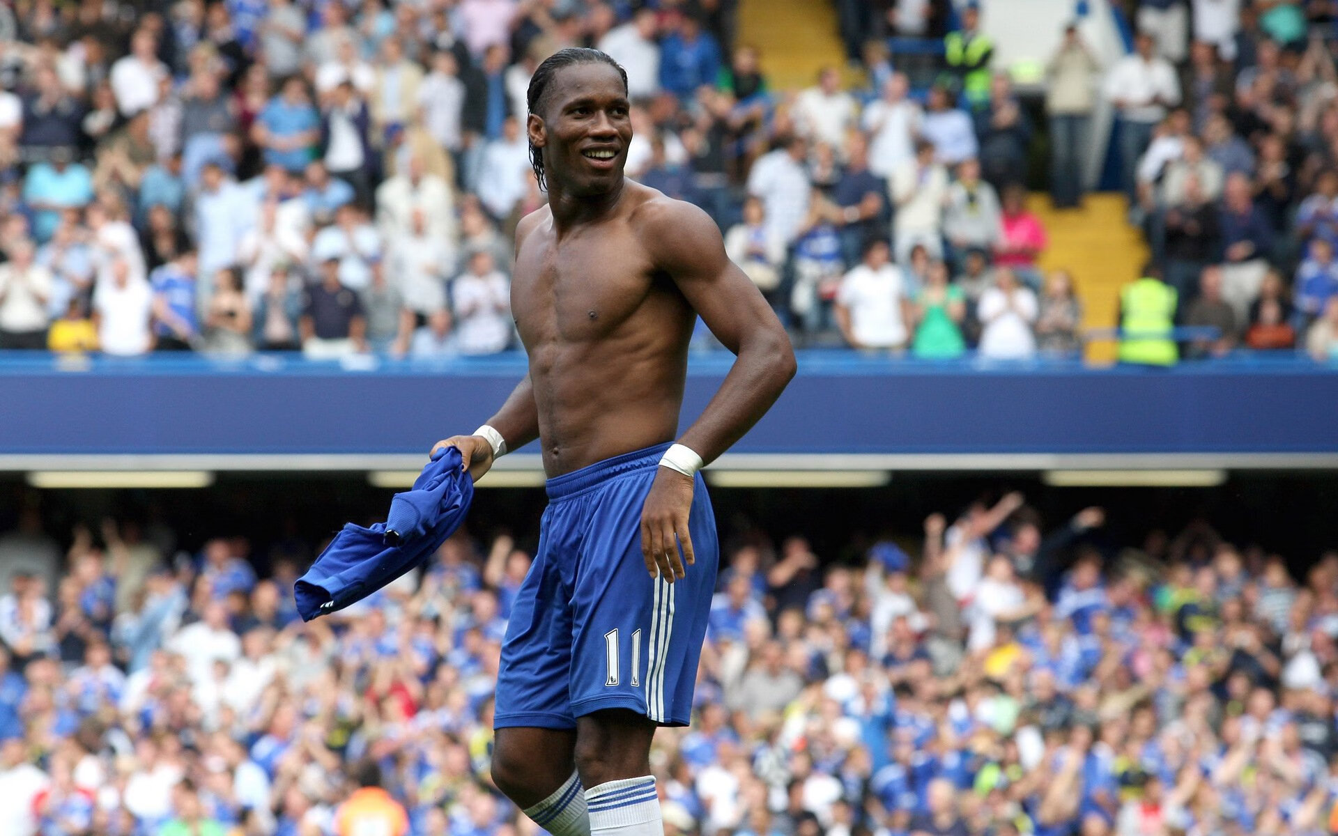 关键三分！张伟燃爆全场，北京逆转战胜上海，张伟战绩