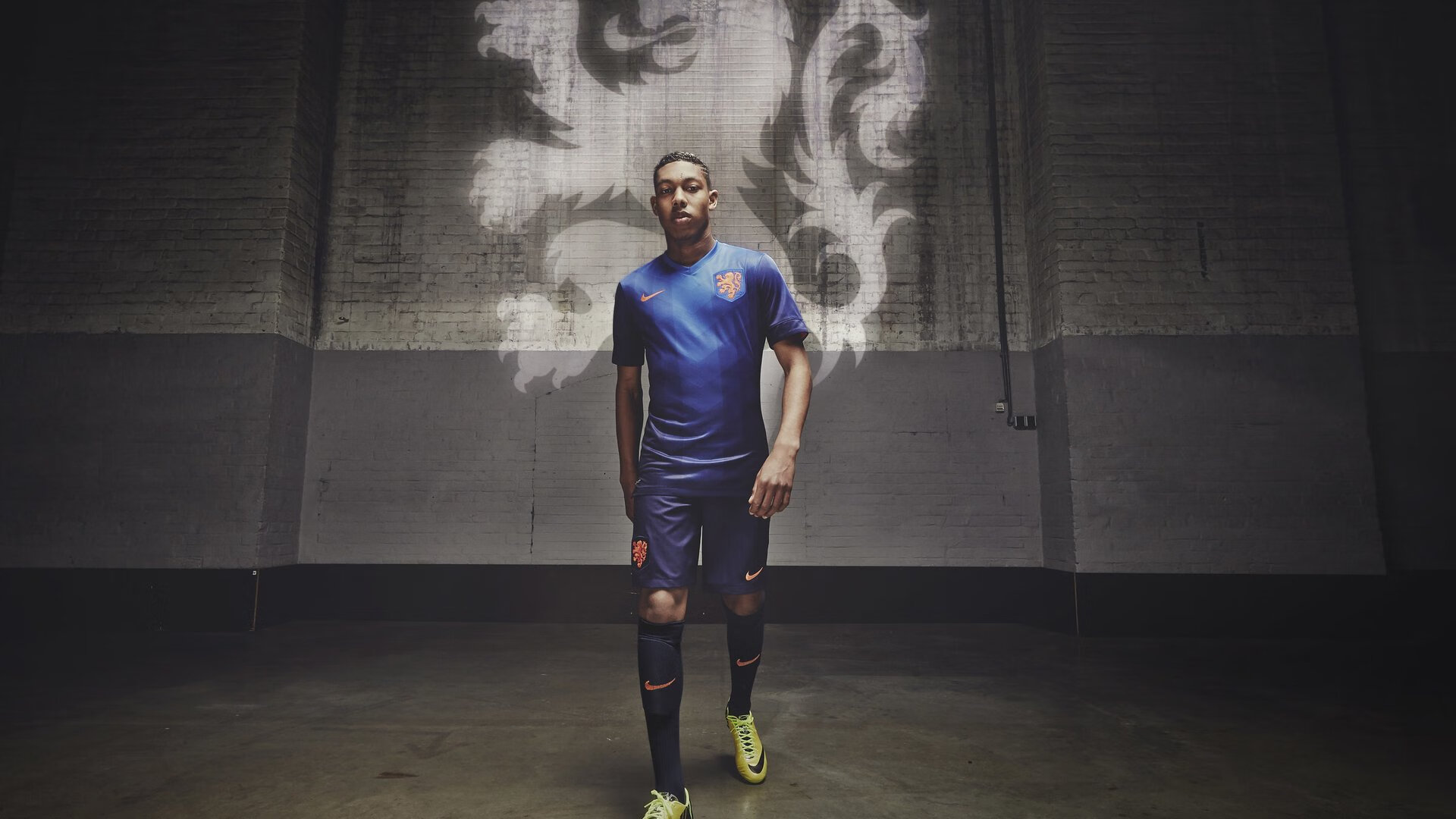 开云体育下载官网-逆转“神话”背后的战术奇迹，逆转神话怎么搭配